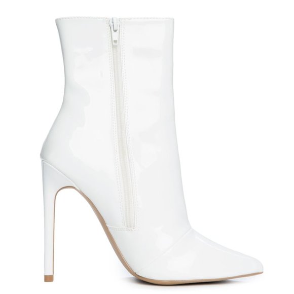 Steve Madden Shoes - Steve Madden Wagner Womens White Patent Heel Boots